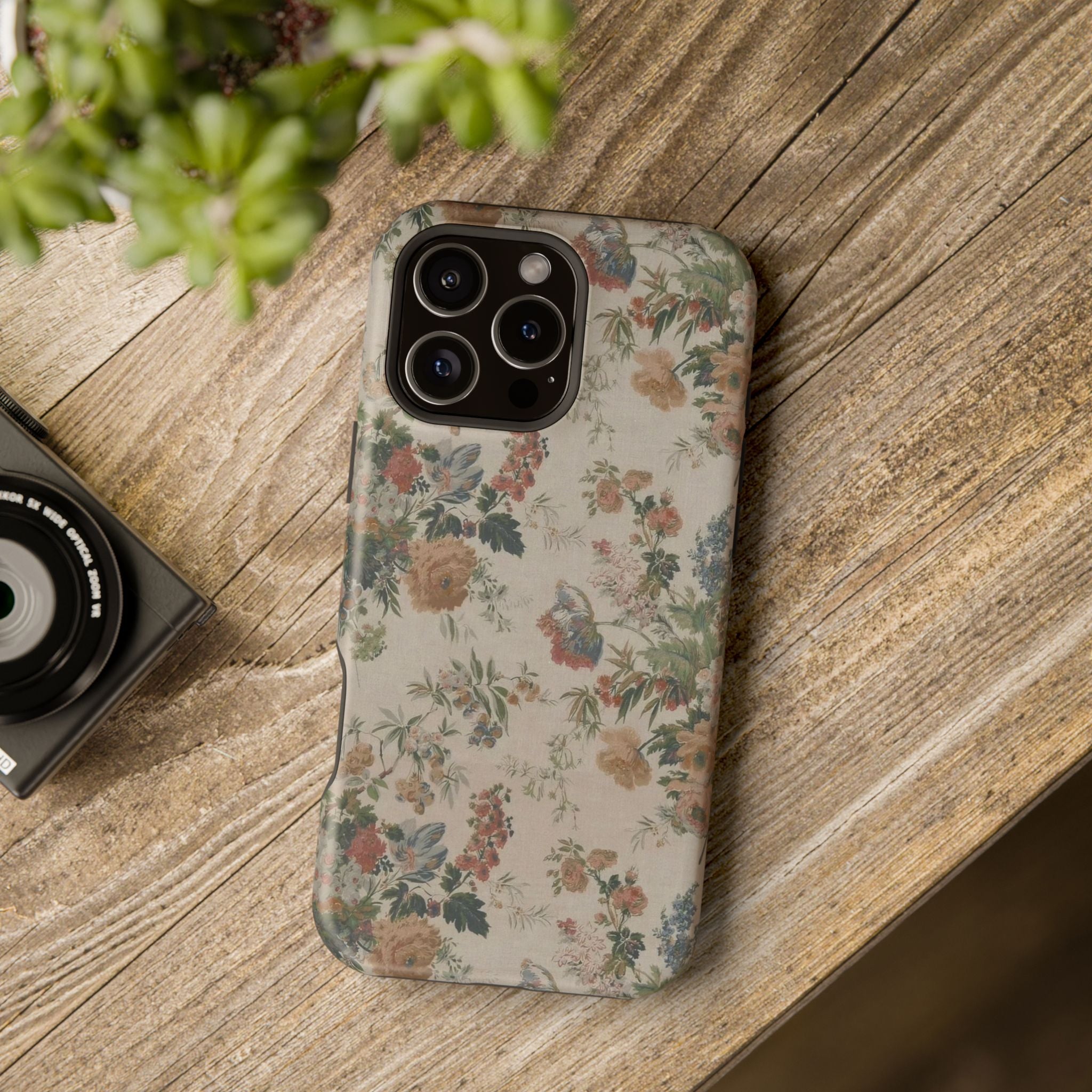 Vintage Whisper | Secret Bouquet Magsafe Phone case